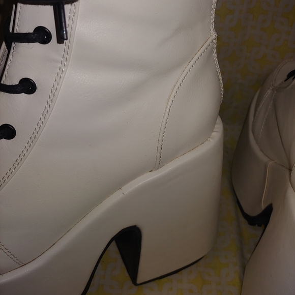 Demonia Dolls Kill White Camel Platform Lace Up Boots Booties Shoes - Picture 9 of 12